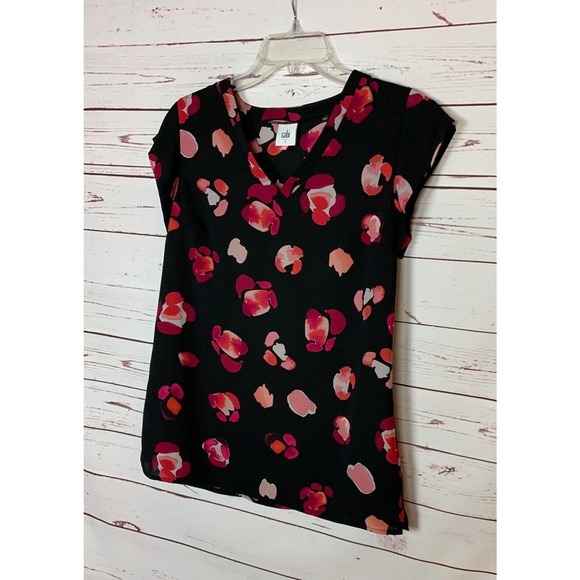 CAbi Women's S Small Black Pink Floral Short Sleeve Cute Petal Top Blouse #5523 - Picture 7 of 12